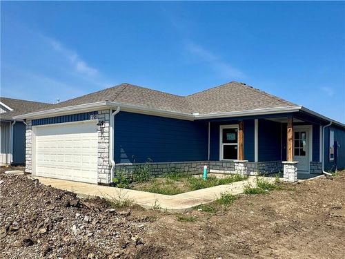 598 W Fountain St, Gardner, KS, 66030-5560 | Card Image