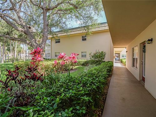 apt-102-14 Vista Gardens Trl, Vero Beach, FL, 32962-1714 | Card Image