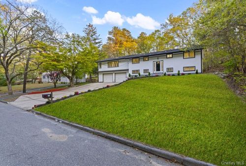 56 Mcarthur Lane, Smithtown, NY, 11787 | Card Image