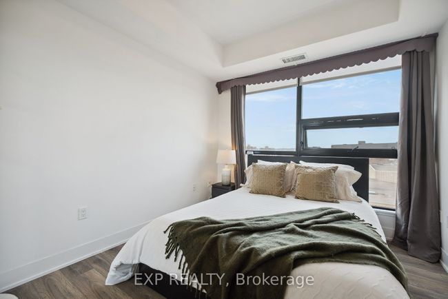 409 - 2916 Highway 7 Highway, Condo with 2 bedrooms, 2 bathrooms and 1 parking in Vaughan ON | Image 11