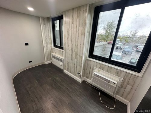 1-711 Seagirt Ave, Far Rockaway, NY, 11691 | Card Image