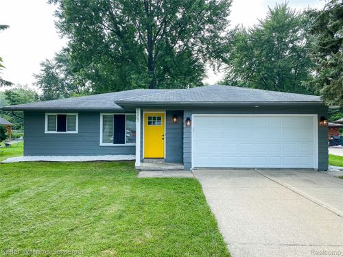 1907 Kirkton Dr, Troy, MI, 48083-1754 | Card Image