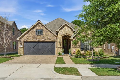 815 Dove Trl, Euless, TX, 76039-2193 | Card Image