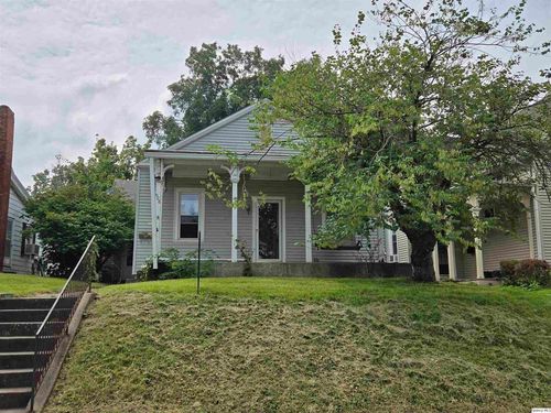 928 Ohio St, Quincy, IL, 62301-4933 | Card Image