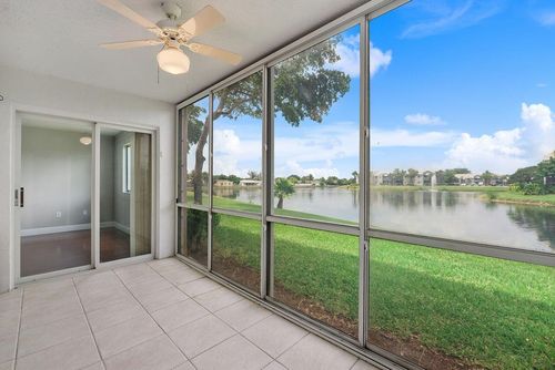 d107-9563 Weldon Cir, Tamarac, FL, 33321-0984 | Card Image