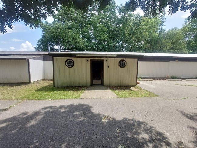 1724 E Bertrand Rd, Home with 0 bedrooms, 2 bathrooms and 18 parking in Niles MI | Image 4