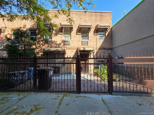 1062 Woodycrest Ave, Bronx, NY, 10452-4764 | Card Image