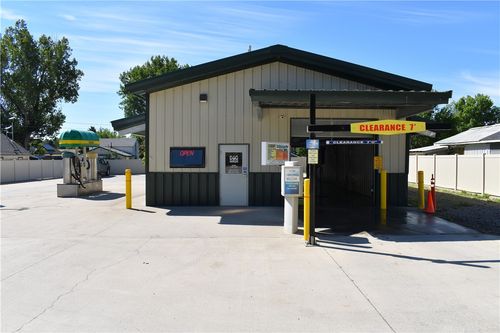 504 W Front Ave, Joliet, MT, 59041-9621 | Card Image