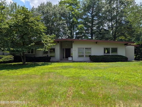 2 Patty Dr, Wrightstown, NJ, 08562-2216 | Card Image