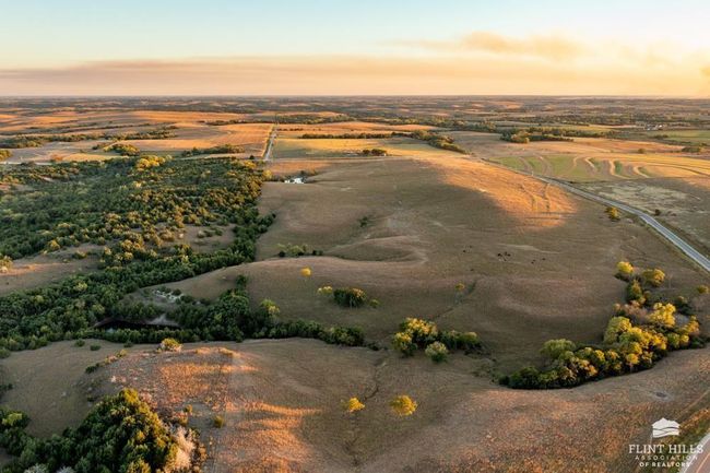 00000 Hi View Dr, Home with 0 bedrooms, 0 bathrooms and null parking in Manhattan KS | Image 11