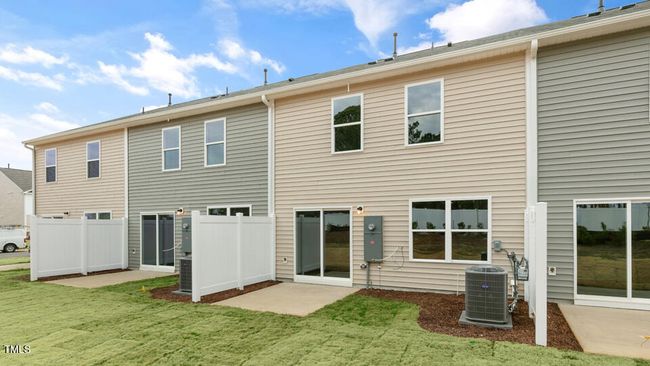 Exterior Patio | Image 25