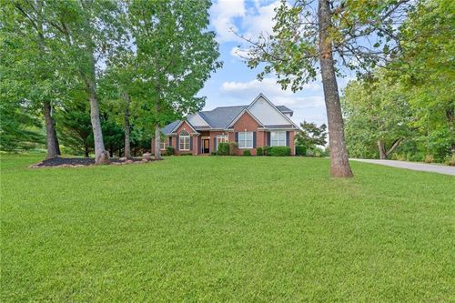 129 Eagle Pointe Dr, Dahlonega, GA, 30533-8726 | Card Image