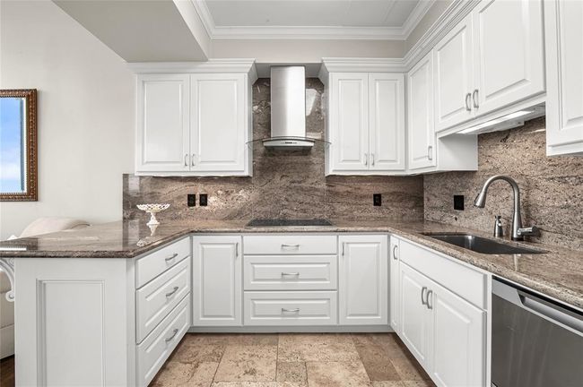 UNIT-1206 - 1111 Bering Dr, Condo with 2 bedrooms, 2 bathrooms and 2 parking in Houston TX | Image 17