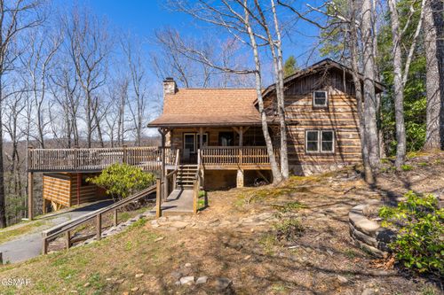 409 Matterhorn Dr, Gatlinburg, TN, 37738-6415 | Card Image