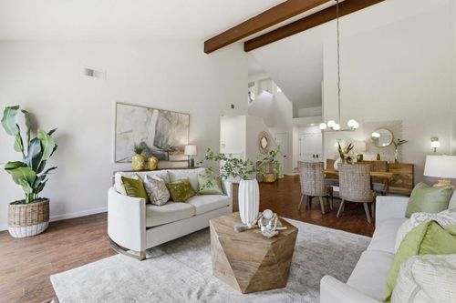 3222 Lake Albano Cir, San Jose, CA, 95135-1422 | Card Image