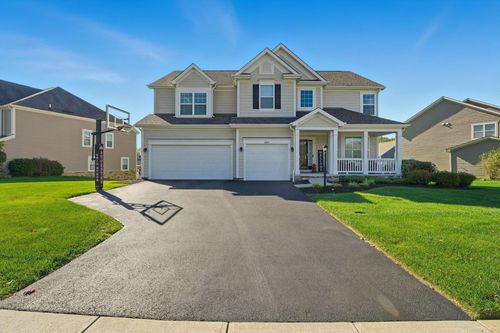 4950 Sanctuary Dr, Westerville, OH, 43082-2518 | Card Image