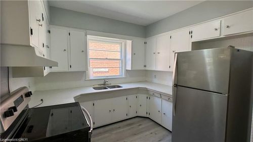 main-336 Queenston Rd, Hamilton, ON, L8K1H6 | Card Image