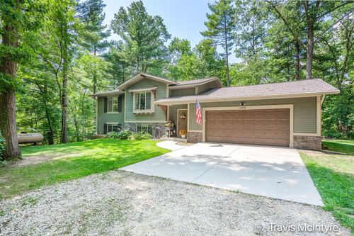 1992 Limberlost Ln, Allegan, MI, 49010-8997 | Card Image
