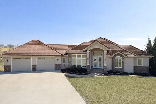 104 Hillcrest St, Stanberry, MO, 64489-8400 | Card Image