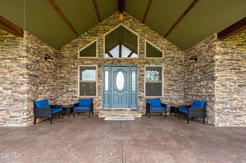271 Laurel Way, Mountain City, TN, 37683-8129 | Card Image