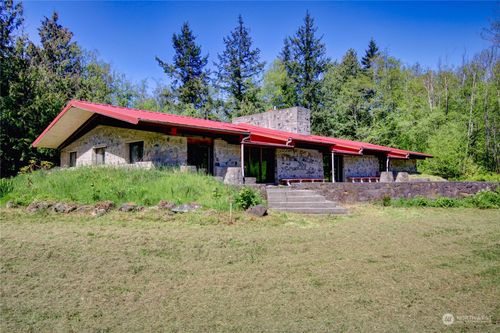 13709 Rector Rd, Bow, WA, 98232-7200 | Card Image