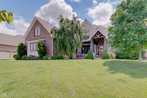 14445 Gainesway Cir, Fishers, IN, 46040-1490 | Card Image