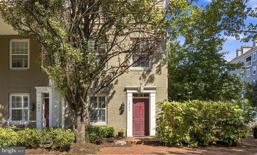 1401 Roundhouse Ln, ALEXANDRIA, VA, 22314-5924 | Card Image