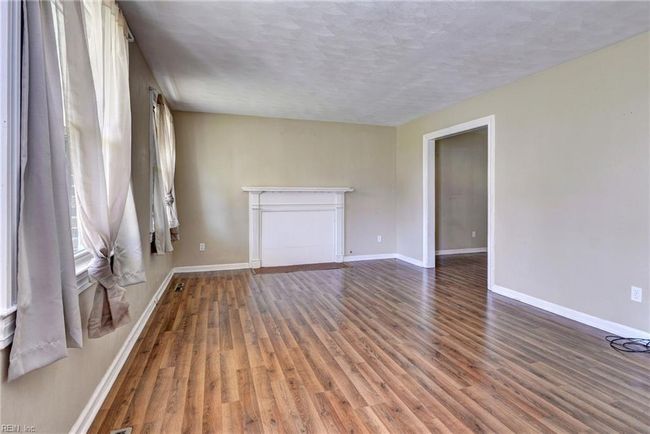 5 Overton Dr, House other with 4 bedrooms, 3 bathrooms and null parking in Hampton VA | Image 6