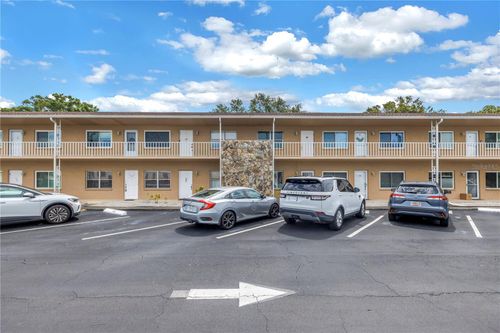 apt-105-8039 Garden Dr, SEMINOLE, FL, 33777-3903 | Card Image