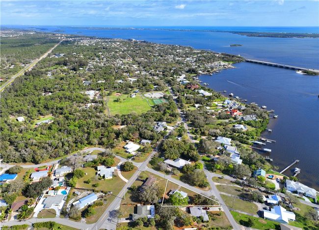3755 Lakeview Dr, House other with 2 bedrooms, 2 bathrooms and null parking in Micco FL | Image 18