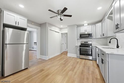 2-508 2nd St, Carlstadt, NJ, 07072-1529 | Card Image
