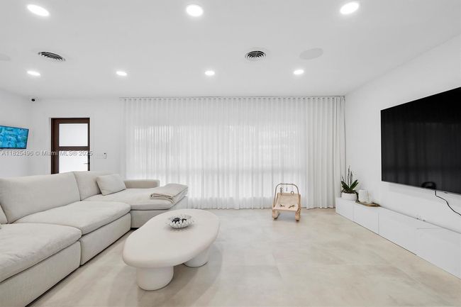 417 N Highland Dr, House other with 3 bedrooms, 2 bathrooms and null parking in Hollywood FL | Image 16