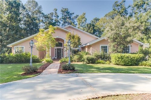 115 Tchefuncte Dr, Covington, LA, 70433-4925 | Card Image