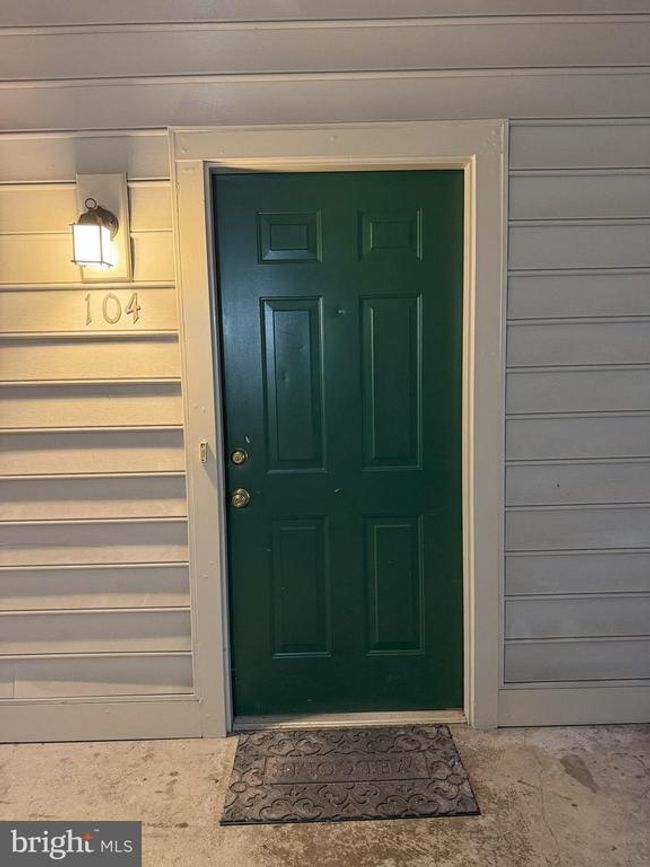 APT-104 - 1061 Gardenview Loop, Condo with 2 bedrooms, 2 bathrooms and null parking in WOODBRIDGE VA | Image 22