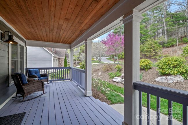 16 Sugarland Ridge Rd, House other with 3 bedrooms, 3 bathrooms and null parking in Fairview NC | Image 4