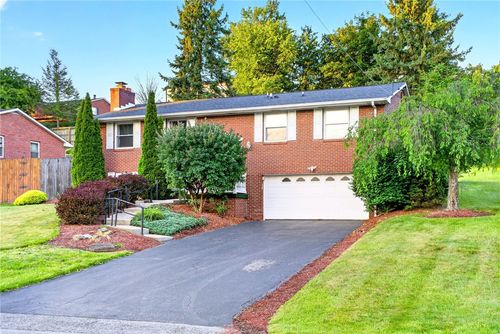 436 Sharon Rd, Coraopolis, PA, 15108-2600 | Card Image
