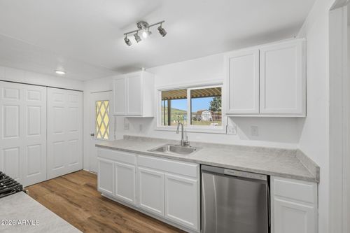 2810 N Kings Hwy W, Prescott Valley, AZ, 86314-2809 | Card Image