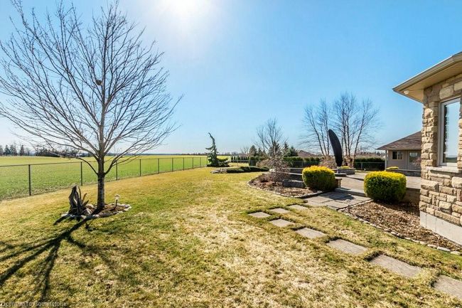 86 Willits Cres, House other with 5 bedrooms, 3 bathrooms and 8 parking in Saint George ON | Image 35