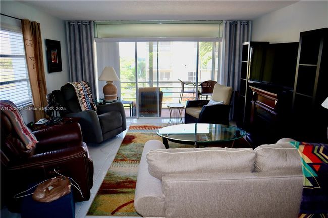 APT-301R - 3776 Inverrary Blvd, Condo with 2 bedrooms, 2 bathrooms and null parking in Lauderhill FL | Image 7