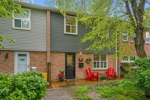 129-1050 Shawnmarr Road, Mississauga, ON, L5H3V1 | Card Image