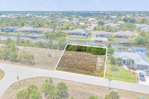 15424 Hennipen Circle, Port Charlotte, FL, 33981 | Card Image