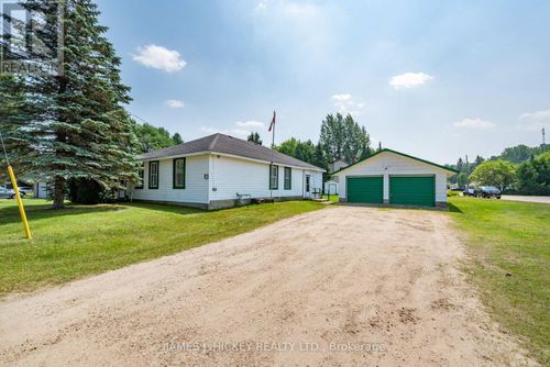 69 Main St, Chalk River, ON, K0J1J0 | Card Image