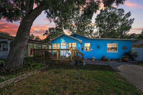 1025 11th Ave Nw, LARGO, FL, 33770-4120 | Card Image