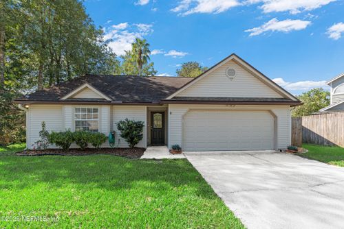 8008 Copperfield Cir N, Jacksonville, FL, 32244-6473 | Card Image
