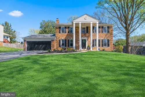 16905 Old Colony Way, ROCKVILLE, MD, 20853-1136 | Card Image