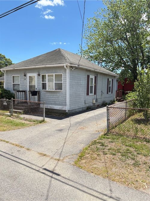 52 Kenway Avenue, Warwick, RI, 02889 | Card Image