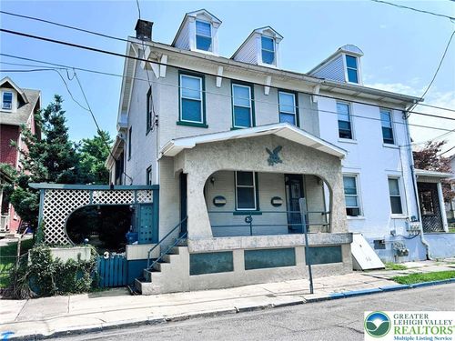 33 Front St, CATASAUQUA, PA, 18032-1938 | Card Image