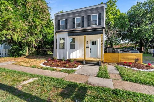 724 C Ave, Norfolk, VA, 23504-2411 | Card Image