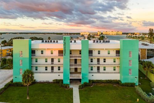 unit-201-15305 1st St E, Madeira Beach, FL, 33708-1881 | Card Image