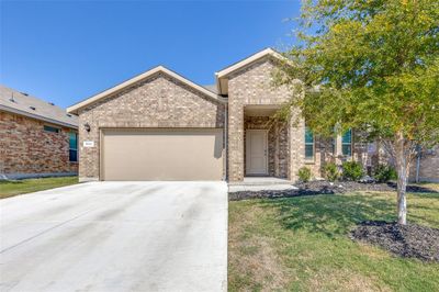 624 Blacktail Drive, House other with 3 bedrooms, 2 bathrooms and null parking in Fort Worth TX | Image 1